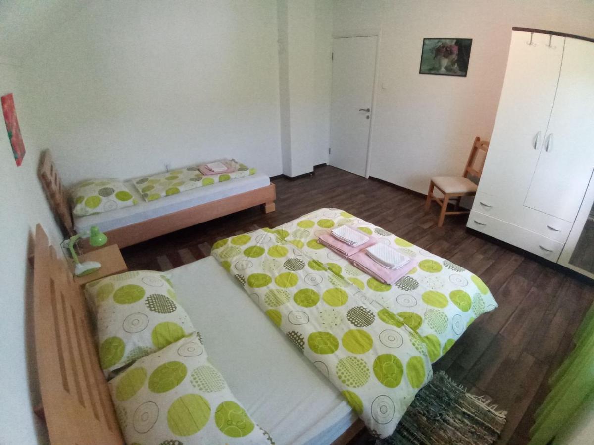 Apartment Gradina Korenica Eksteriør bilde