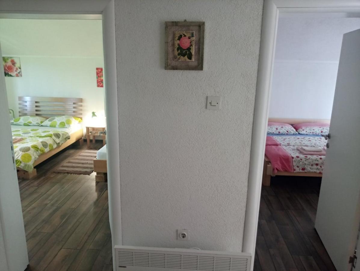 Apartment Gradina Korenica Eksteriør bilde